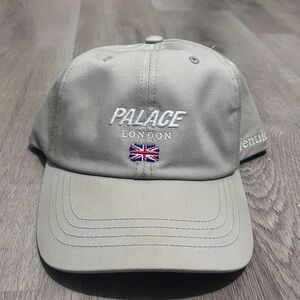 Palace Ventile London 6-panel ‘Cream’